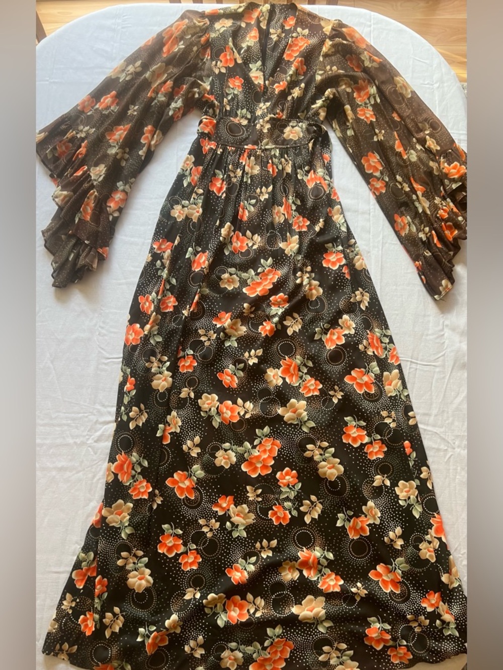 Vintage 1970’s Boho Cottagecore Festival Floral Print Bell Sleeve Dress ILGWU